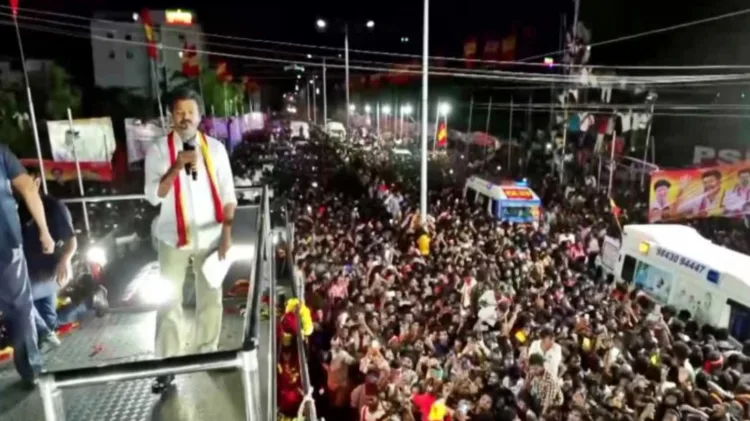 करूर में अभिनेता विजय की रैली में भगदड़ मचने से कई लोगों की मौत हो गई है।