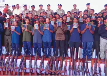 Chhattisgarh Naxalites surrender