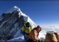 Mount Everest Snow storm