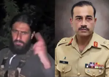 कमांडर काजिम पर पाकिस्तानी सरकार ने 10 करोड़ रुपये का इनाम घोषित कर रखा है। इसी आतंकी सरगना ने असीम मुनीर (दाएं) को चुनौती दी है