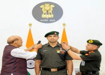नीरज चोपड़ा को लेफ्टिनेंट कर्नल की दी गई मानद उपाधि