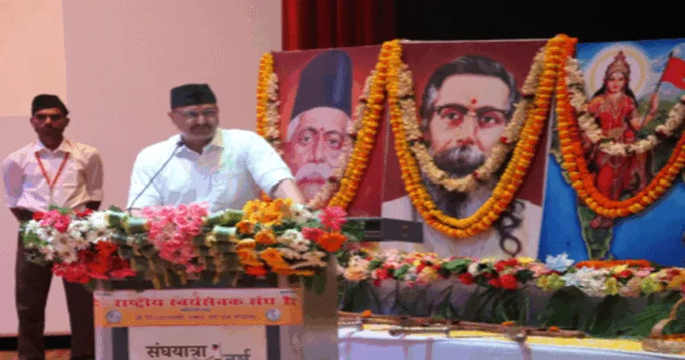 कार्यक्रम को संबोधित करते हुए श्री आलोक कुमार