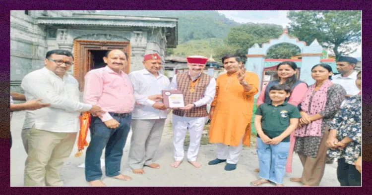 खतलिंग यात्रा में शामिल श्रद्धालु