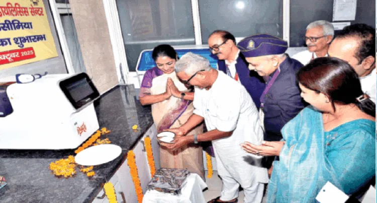 नई मशीन का शुभारंभ करते डॉ. कृष्ण गोपाल। साथ में हैं रेखा गुप्ता और सेवा भारती के अधिकारी