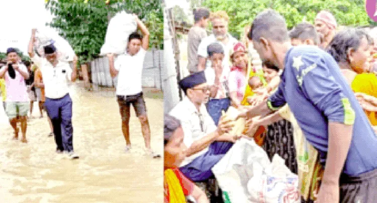 राहत सामग्री वितरित करते स्वयंसेवक