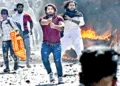 दिल्ली दंगे के दौरान शाहरुख पठान नामक एक दंगाई पुलिस पर पिस्ताैल तानते हुए