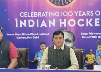 भारतीय हॉकी के सौ वर्ष पूरे होने पर भव्य समारोह के बारे में जानकारी देते मंत्री मनसुख मांडविया