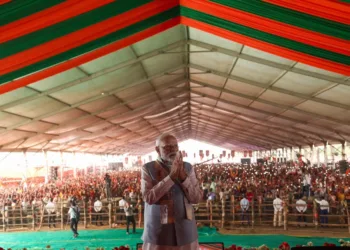 कटिहार में चुनावी जनसभा के दौरान पीएम मोदी