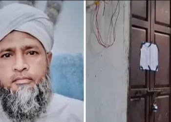 मदरसे से पकड़ा गया मौलवी