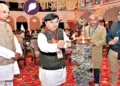 द्वीप प्रज्ज्वलन कर कार्यक्रम का शुभारंभ करते हुए (बाएं से) मध्य भारत प्रांत के संघचालक अशोक पांडे, मध्य क्षेत्र के सहकार्यवाह हेमंत मुक्तिबोध, प्रज्ञा प्रवाह केंद्रीय टोली के सदस्य दीपक शर्मा एवं पाञ्चजन्य के संपादक हितेश शंकर
