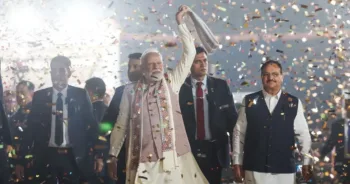 भाजपा मुख्यालय में श्री नरेंद्र मोदी