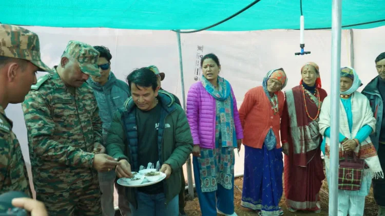 भारतीय सेना की पंचशूल ब्रिगेड ने ऑपरेशन सद्भावना के तहत गर्ब्यांग गांव में किसानों को पॉली हाउस भेंट किया