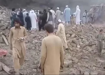 गत सितंबर माह में खैबर पख्तूनख्वा की तिराह घाटी में पाकिस्तानी वायुसेना ने रात 2 बजे आठ JF-17 लड़ाकू विमानों से बमबारी की थी, जिसमें कम से कम 30 स्थानीय नागरिक मारे गए थे (File Photo)