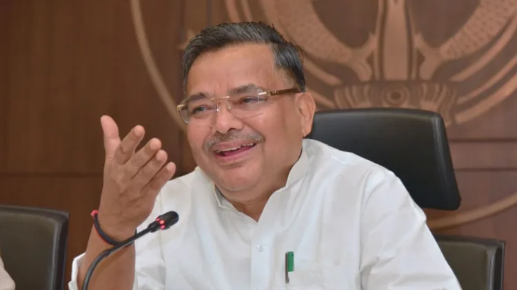 पर्यटन एवं संस्कृति मंत्री जयवीर सिंह