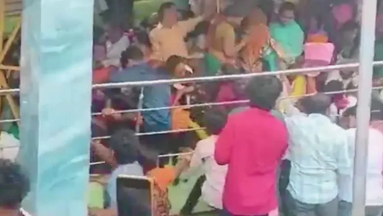 वेंकटेश्वर मंदिर में भगदड़
