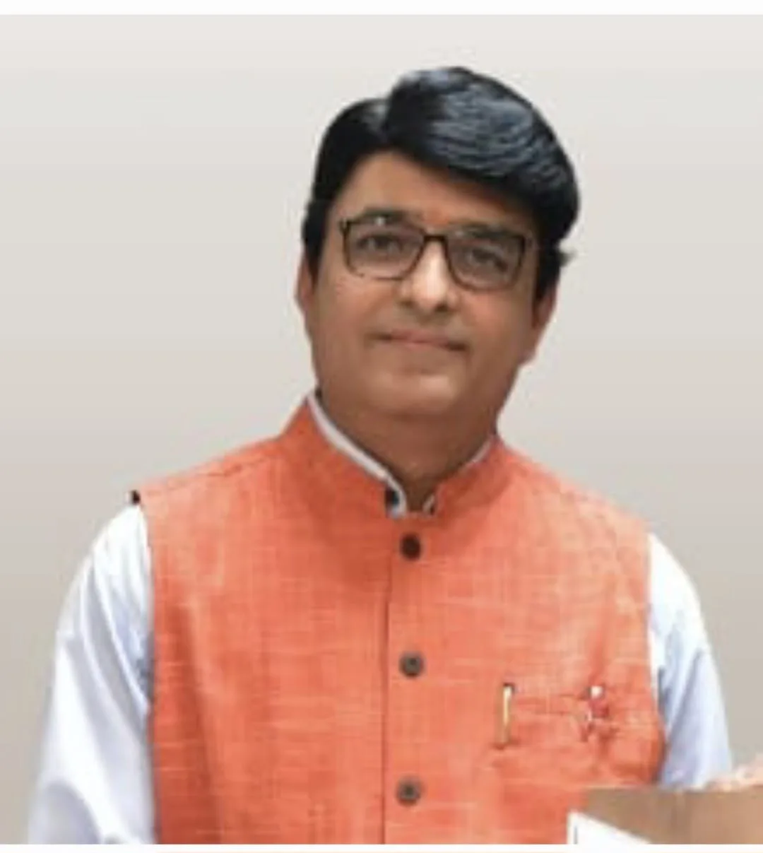 डॉ विश्वास चौहान