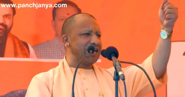पूर्वी चंपारण में सीएम योगी आदित्यनाथ की जनसभा में जनता का उत्साह