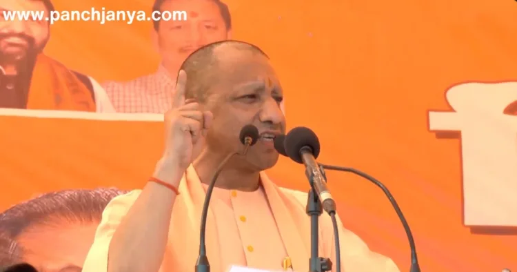 पूर्वी चंपारण में योगी आदित्यनाथ की पिपरा विधानसभा रैली में जनता का उत्साह