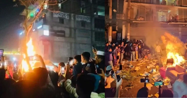 बांग्लादेश में हिंदू युवक दीपू दास की हत्या के बाद शव को पेड़ में टांगकर जला दिया गया। कट्टरपंथी मुस्लिमों के निशाने पर हिंदू और अन्य अल्पसंख्यक समुदाय हैं।