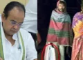 स्वास्थ्य मंत्री डॉ. इरफान अंसारी के साथ दाईं ओर डिम्बा चितोम्बा अपने बच्चे के शव को थैले में लिए हुए।