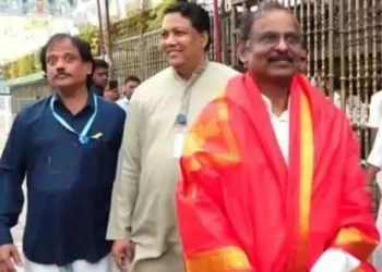 तिरुपति बालाजी मंदिर पहुंचे इसरो प्रमुख