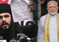 मीर यार बलोच (बाएं) ने की प्रधानमंत्री नरेन्द्र मोदी (दाएं) को बलूच दस्तार से सम्मानित करने की घोषणा