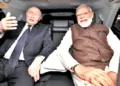 प्रधानमंत्री नरेंद्र मोदी पालम हवाईअड्डे से अपने साथ रूस के राष्ट्रपति व्लादिमीर पुतिन को फॉर्च्यूनर में लेकर आए। ऐसे मौकों पर अमूमन प्रमुख वैश्विक हस्तियां यूरोपीय गाड़ियों को प्राथमिकता देती हैं। ऐसे में प्रधानमंत्री मोदी द्वारा जापानी कार के चयन को पश्चिम के लिए एक संदेश माना जा रहा है।