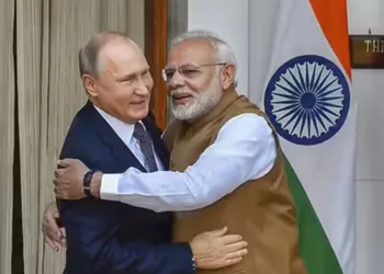 पुतिन और मोदी की निकटताएं और आपसी समझ को देखते हुए यह दौरा भारत-रूस संबंधों में और प्रगाढ़ता लाने वाला होगा (File Photo)