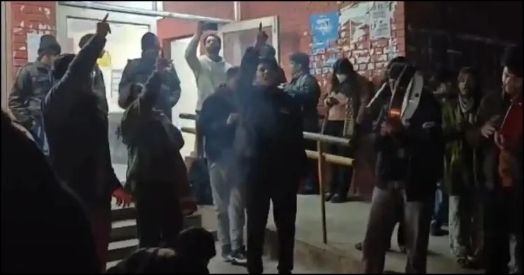 jnu anti modi shah slogan