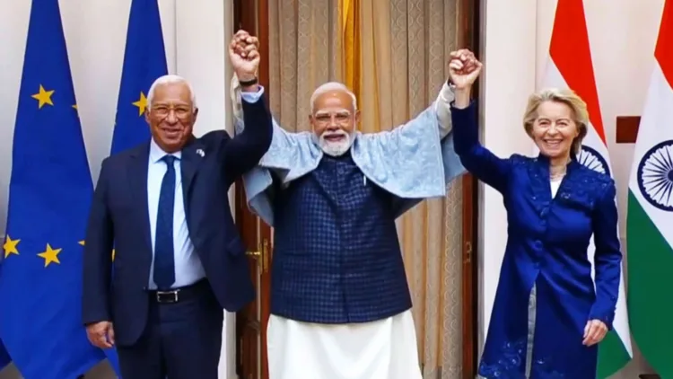 यूरोपीय परिषद के अध्यक्ष अंतोनियो और यूरोपीय आयोग की प्रमुख उर्सुला वॉन डेर लेयेन के साथ प्रधानमंत्री नरेन्द्र मोदी