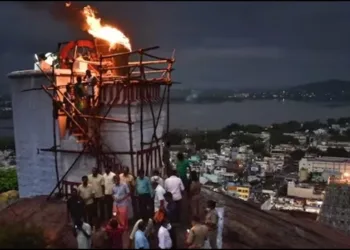 thiruparmkundram deepam