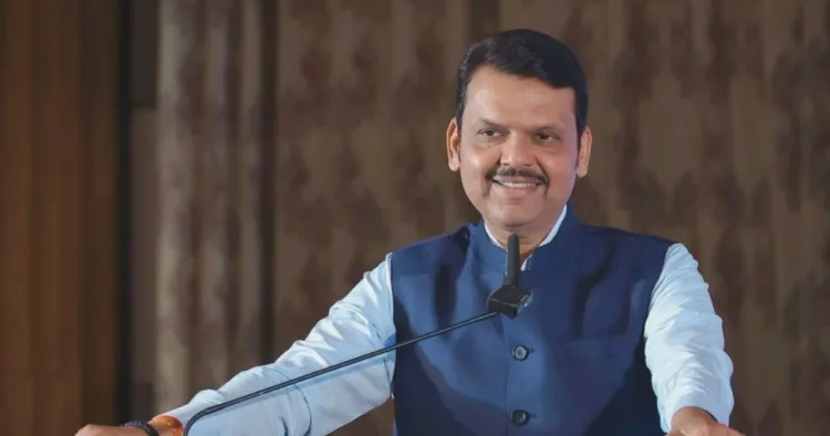 देवेंद्र फडणवीस सरकार ने पिछड़े मुस्लिमों का 5% आरक्षण खत्म किया।