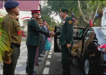 Lt Gen Devendra Sharma Army Training Command visits RIMC