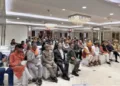 सम्मेलन में उपस्थित कार्यकर्ता