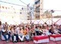 नई दिल्ली के महावीर एन्कलेव में आयोजित हिंदू सम्मेलन में उपस्थित लोग