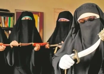 आसिया अंद्राबी (दाएं) और उसकी सहयोगी। (फोटो -साभार- आईटीजी)