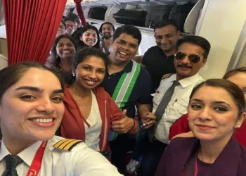 दुबई से दिल्ली पहुंचे यात्री