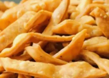 Namak Pare Recipe