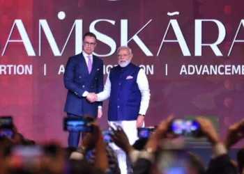 फिनलैंड के राष्ट्रपति अलेक्जेंडर स्टब और भारत के प्रधानमंत्री नरेंद्र मोदी