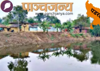 महिलाओं के श्रमदान से साफ हुए तालाबों में से एक