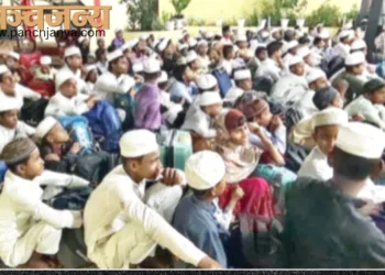 कटनी रेलवे स्टेशन पर उतारे गए बच्चे