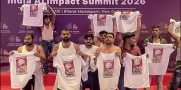 AI Shiertless protest