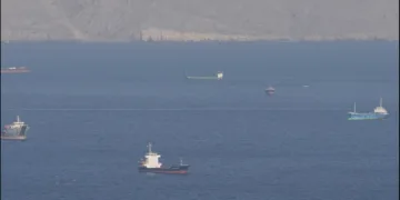 Iran recloses strait of hormuz
