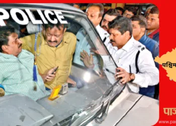 राजीव कुमार से पूछताछ करने गई सीबीआई टीम को कोलकात्ता पुलिस ने​ हिरासत में ले लिया।