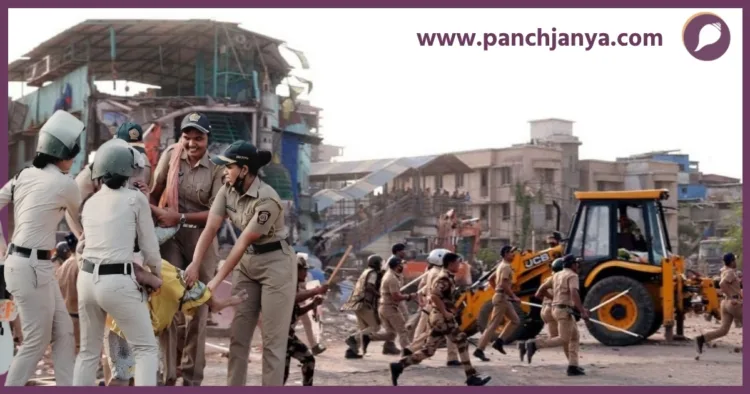 Bandra Station Encroachment Stone Pelting