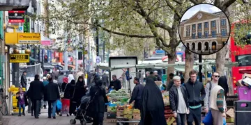 London tower Hamlets Muslim crowed