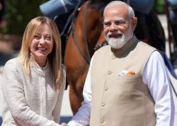 PM Modi gifted Shaul to Meloni