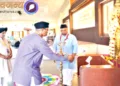 वर्ग का उद्घाटन करते श्री अतुल लिमये। साथ में हैं श्री महेंद्र सिंह मग्गो और श्री रामदत्त