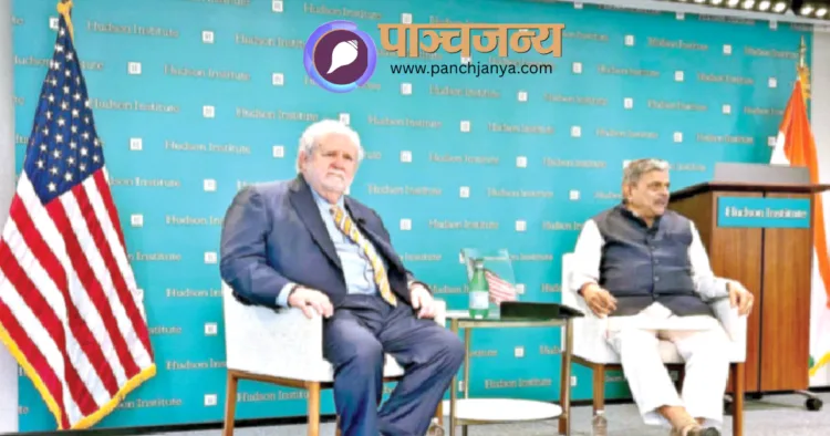 वाशिंगटन डी सी के हडसन इंस्टीट्यूट में श्री दत्तात्रेय होसबाले के साथ वाॅल स्ट्रीट जनरल के वरिष्ठ स्तंभकार वाल्टर रसेल