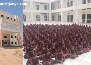 Bhagwati Baiji Datashri addressing girls at Sri Rajeshwar Bhagwan Anjani Mata Kanya Gurukul Pali
